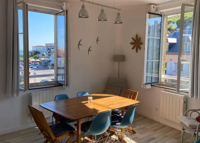 L'escale Jolie Avec Vue - Les Roses *